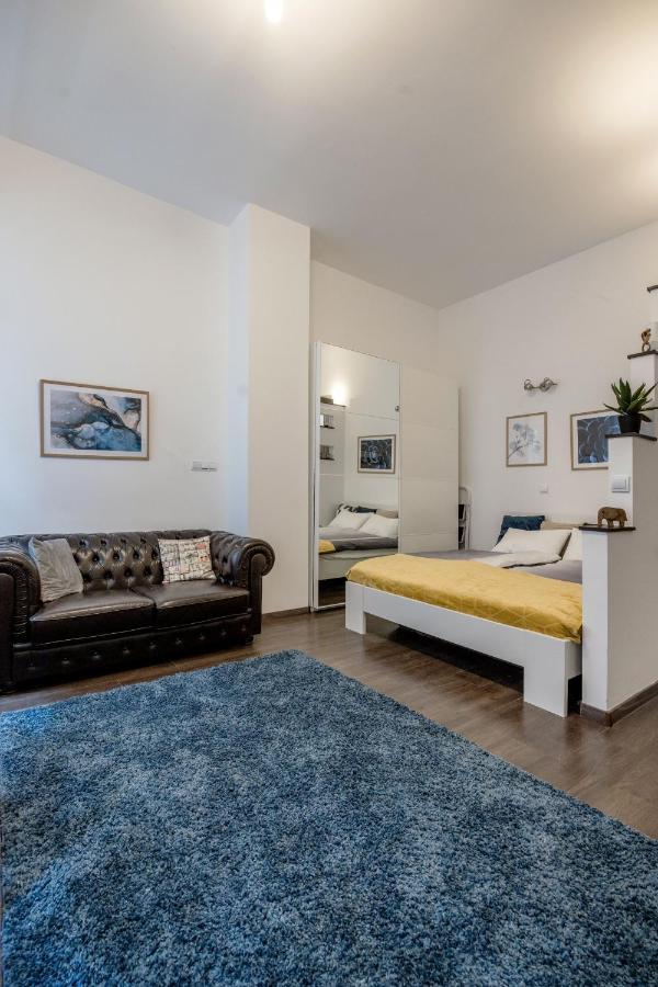Stylish Downtown Studio Budapeşte Dış mekan fotoğraf
